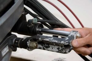 Steering & Rudder Hydraulic System Maintenance