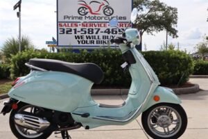 2025 Vespa GTS 300
