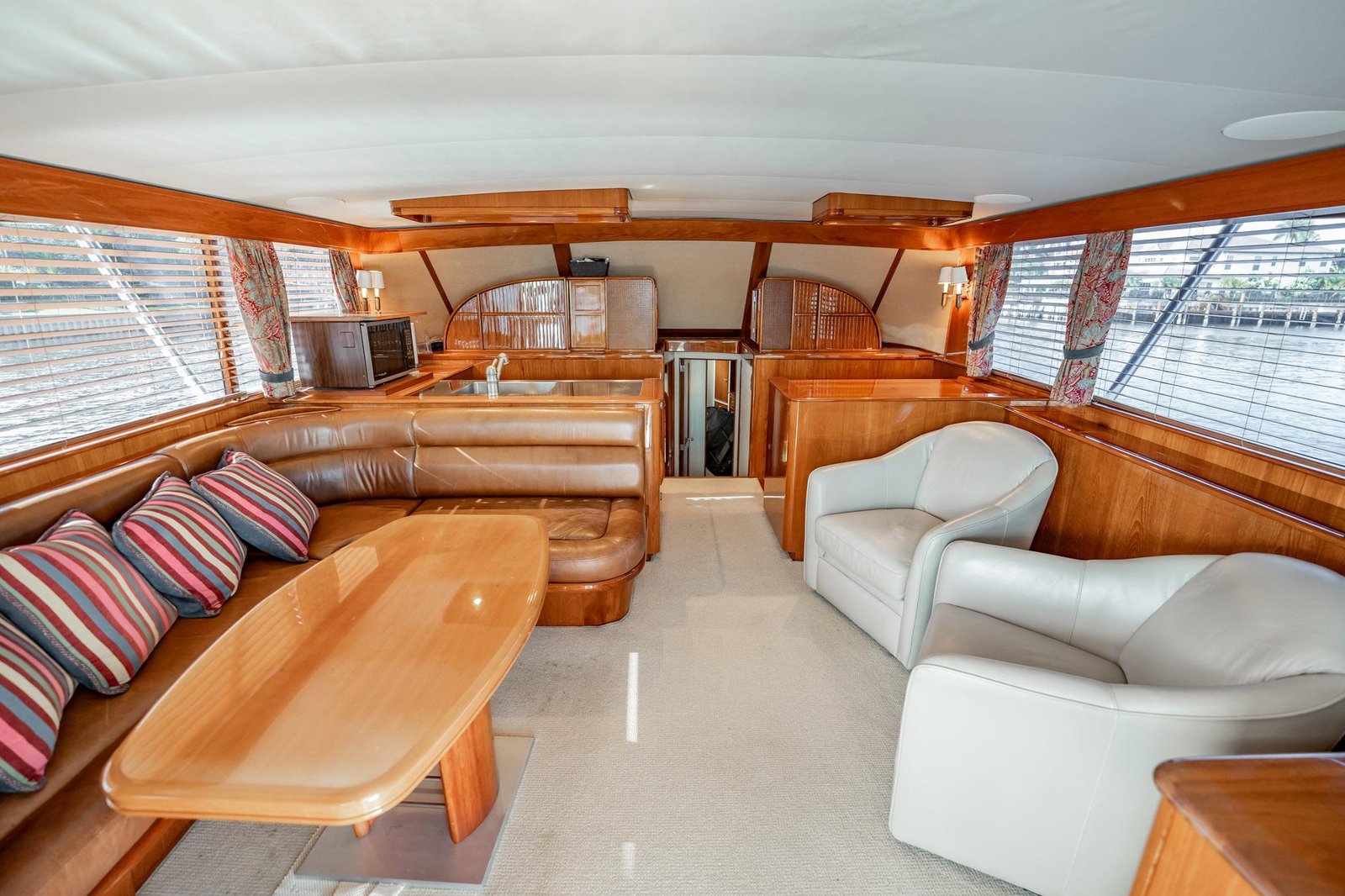 Rybovich 55 Convertible 1983 "LUCKY" - Image 18