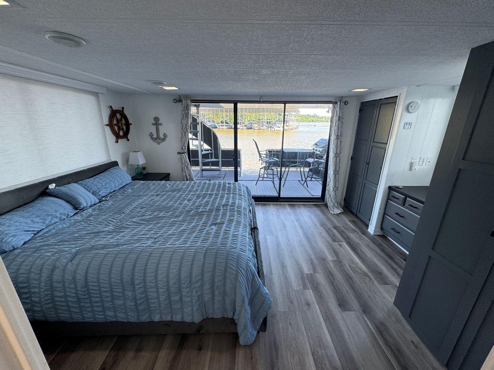 Stardust Cruisers 18 X 80 Houseboat 1986 - Image 35
