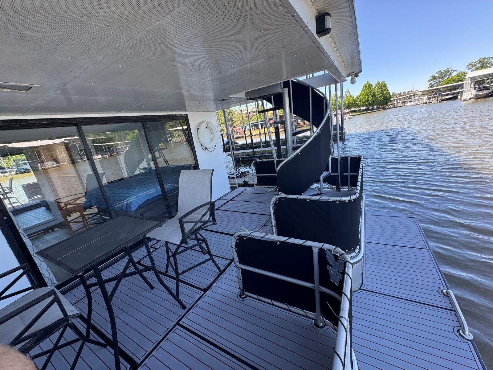 Stardust Cruisers 18 X 80 Houseboat 1986 - Image 50
