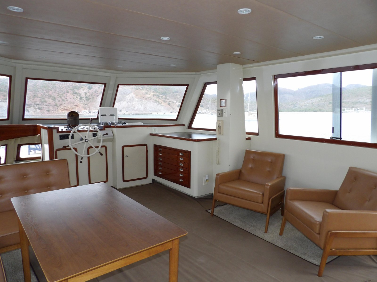Custom MOTOR YACHT 1944 - Image 11