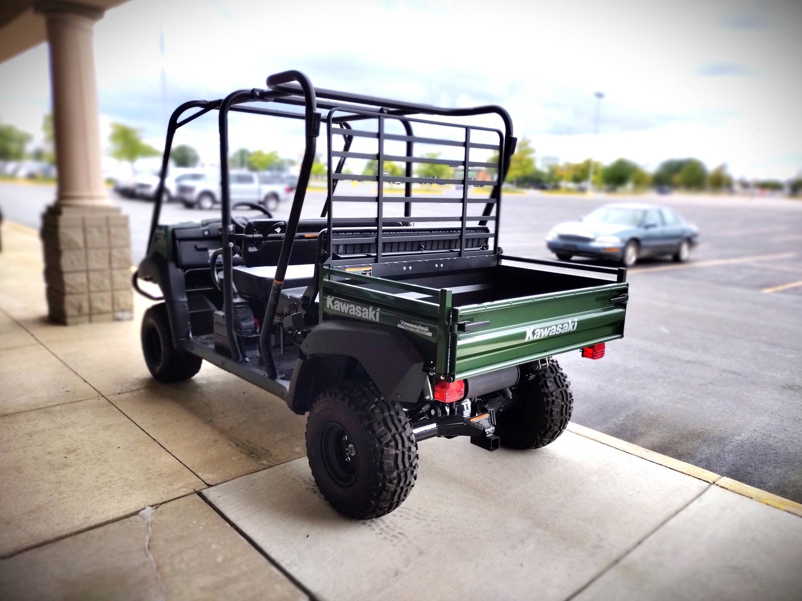 2025 Kawasaki Mule™ 4010 Trans4x4® - Image 3