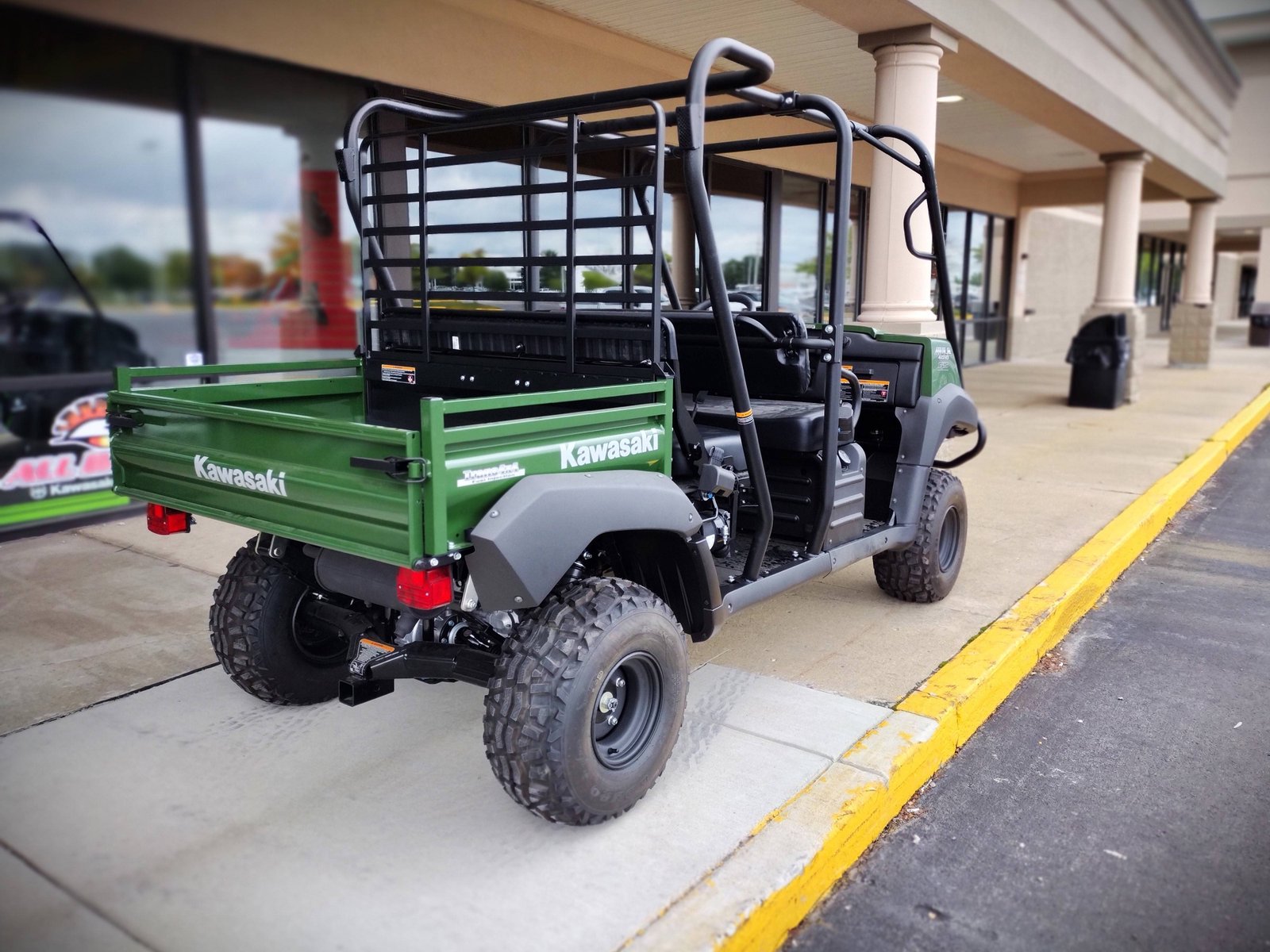2025 Kawasaki Mule™ 4010 Trans4x4® - Image 5
