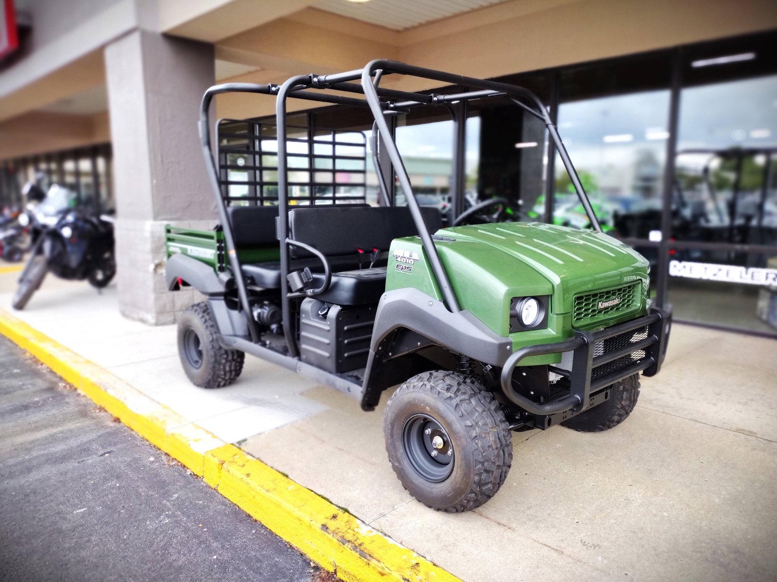 2025 Kawasaki Mule™ 4010 Trans4x4® - Image 8
