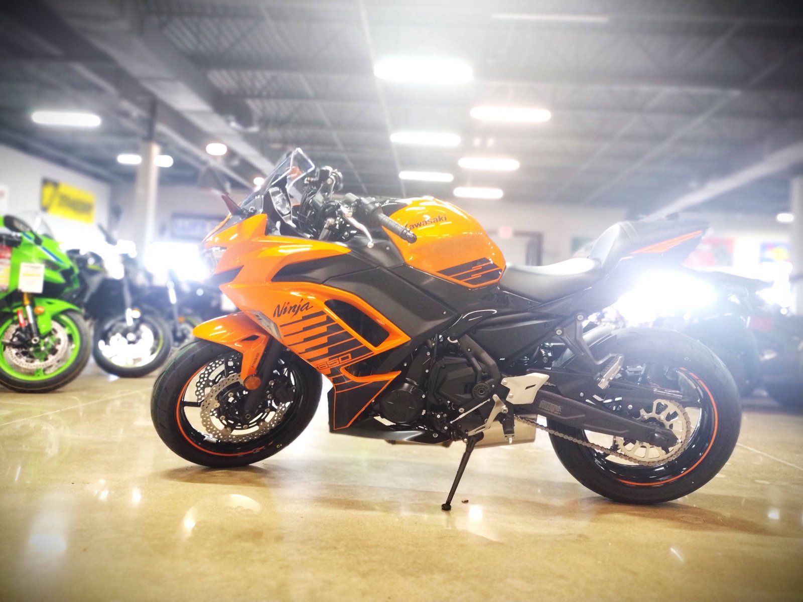 2025 Kawasaki Ninja® 650 ABS - Image 3