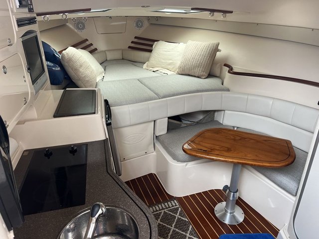 2006 Grady White 330 Express Yamaha x 2 - Image 38
